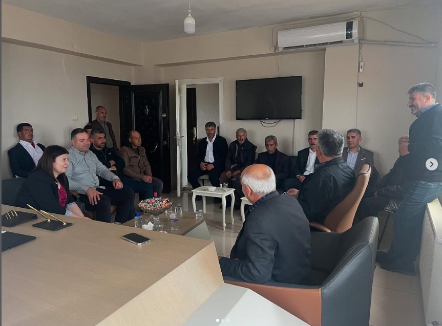 Belediye Eş Başkanlarımız Ramazan Bayramında Halkla Bayramlaştı